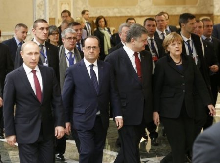 Yüksək səslə Putinə dedi: “Yox, sən atəş açmağı dayandır!”
