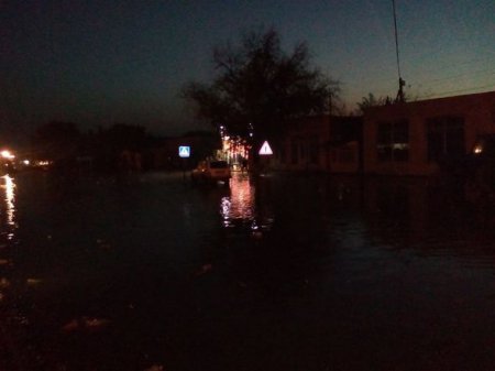 Cəlilabadda su bəndi aşıb