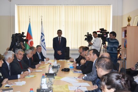 “Müasir dövrdə effektiv idarəetmənin problemləri” mövzusunda ikinci respublika elmi-nəzəri konfrans keçirilib