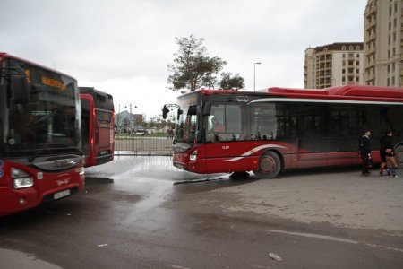 Nəqliyyat agentliyinin direktoru avtobusları şəxsən yoxladı