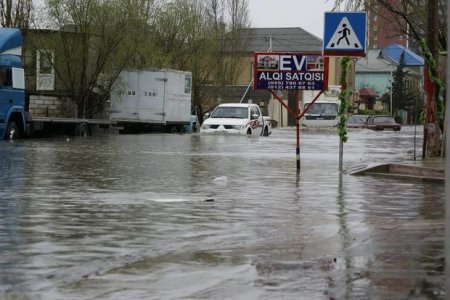 Yağış yağandan sonra paytaxt küçələri niyə gölə çevrilir?