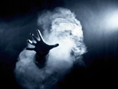Bakıda 26 yaşlı qız qeyri-adi üsulla intihara cəhd edib