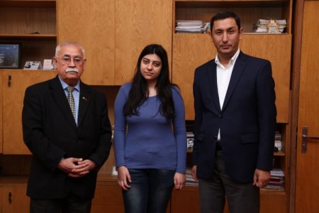 Şəhid rejissor Vaqif Əhmədov adına təqaüd təqdim edildi