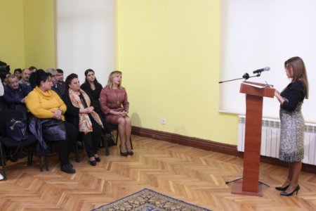 Əməkdar artist Teyyub Aslanovun “Aman təklik əlindən” diskinin təqdimatı keçirilmişdir
