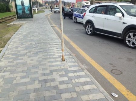 Yol polisi sürücünü cərimə etmək üçün özü qaydaları pozdu