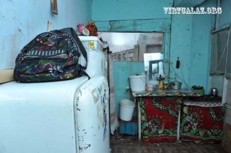 Bakıda bina 18 metr sürüşdü, sakinlər küçədə gecələyir