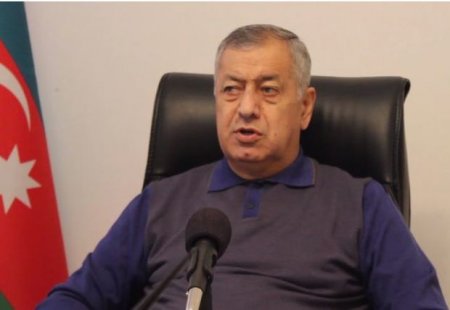 Vahid Əhmədov deputat maaşı ilə dolana bilmir?