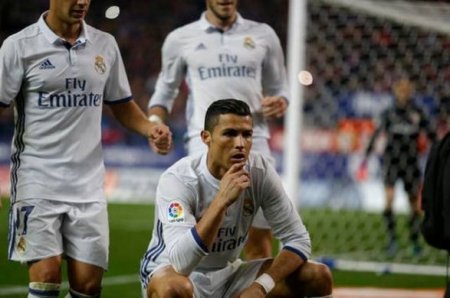 Ronaldo homoseksual olduğunu etiraf etdi