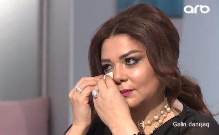 Xalq artisti efirdə ağladı