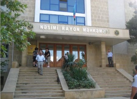 Məhkəmə hakimi: Banklar borcalan və zaminlərə qarşı qanunsuzluq edirlər