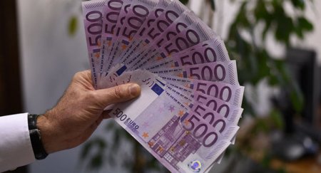 Azərbaycana 500 avroluq saxta əsginazlar gətirildi