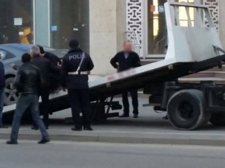 Avtomobil cərimə meydançasında söküldü: İçindəkilər yoxa çıxdı