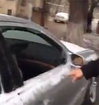Ötən gecə Sumqayıtda bir həyətdə 5 avtomaşın qarət olunub