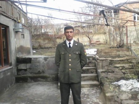 Erməni zabit Azərbaycan tərəfə keçmək üçün müraciət etdi