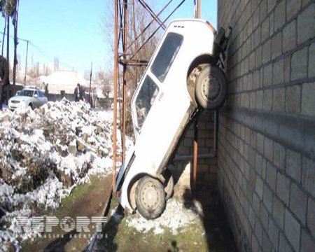 Tovuzda qəribə yol qəzası baş verib