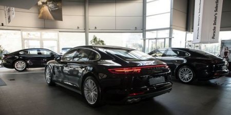 Tam yeni “Porsche Panamera” artıq Azərbaycanda