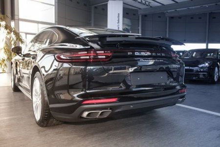 Tam yeni “Porsche Panamera” artıq Azərbaycanda
