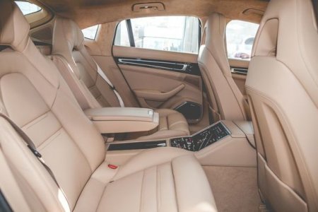 Tam yeni “Porsche Panamera” artıq Azərbaycanda