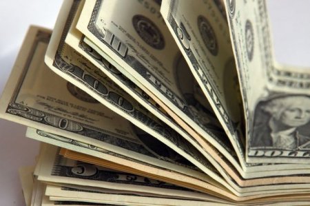 Qısa müddət ərzində “qara bazar”da dollar satışının dayanması