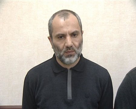 DİN qanunsuz dollar satanlara qarşı “müharibə” elan etdi