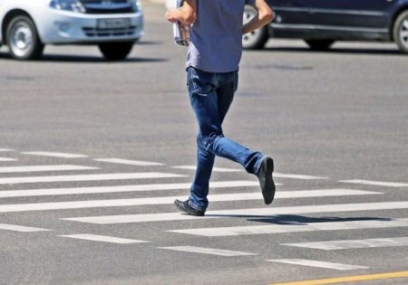 Bakıda məktəblini avtomobil vuraraq öldürüb