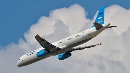 “Şeremetyevo”da iki təyyarə toqquşdu
