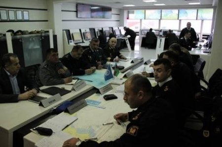 Xəzərdə batan 9 neftçiyə görə rekord sayda qüvvə cəlb olundu: 44 gəmi, 6 vertolyot, 700 xilasedici...