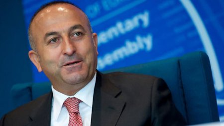 Türkiyə XİN rəhbəri Moskvaya gedib