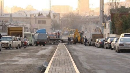 Sökülən “Araz” hotelinin yerində yeni yol salınır