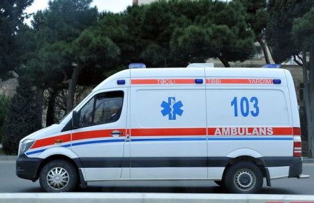 Bakıda gənc sevgilisinə görə özünü doğradı