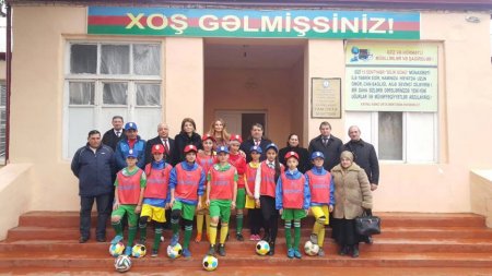 Qənirə Paşayeva Tovuzda istedadlı idmançı gənclərlə görüşüb