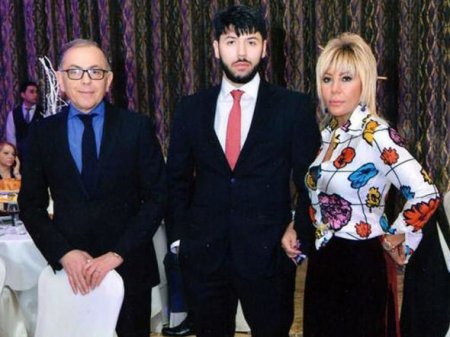 Brilliant Dadaşova həyat yoldaşı və oğlu ilə