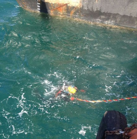 İtkin düşən neftçilərin axtarışı davam edir
