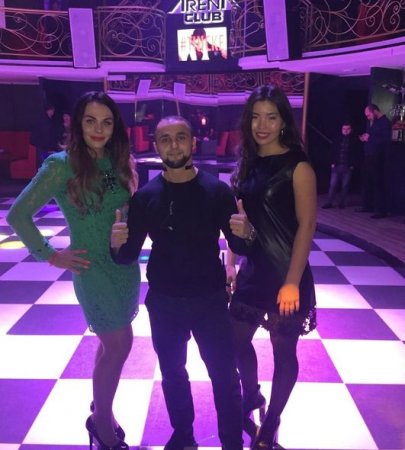 Azərbaycanlı olimpiya çempionu gecə klubu açdı