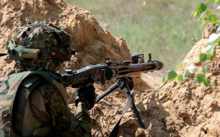 Müdafiə Nazirliyi cəbhədə baş verənlərlə bağlı məlumat yayıb