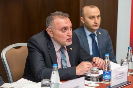 “PwC Azərbaycan” Vergi Məcəlləsinə edilmiş son dəyişikliklər mövzusunda seminar keçirdi
