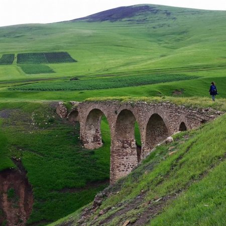 Gədəbəylə bağlı “tarixi” məlumat etiraz doğurdu