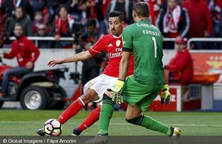 Kamran Ağayev dava etdi