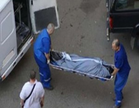 Bakıda insanlara “meyit” daşıtdırdılar