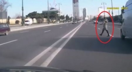 Bakıda gənc qız son anda ölümdən xilas oldu