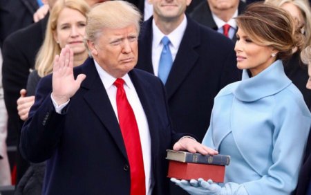 Melaniya Trampın birinci xanım kimi ilk tviti
