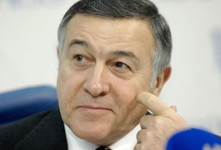 Araz Ağalarov: Əsas odur, bizə zərəri dəyməsin