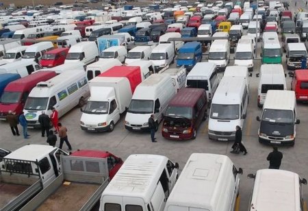 Azərbaycanda ili köhnə olan avtomobillər bahalaşdı