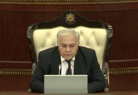Oqtay Əsədov: Kimin əmlakı sökülübsə, əvəzi verilib
