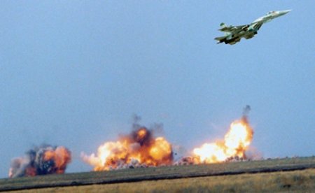 ABŞ-da qırıcılar səhvən öz hərbçilərini bombalayıblar