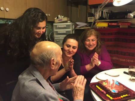 Professor Lütfi Ə.Zadənin 96 yaşı qeyd olunur