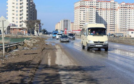 Zabrat gölü daşdı: Evləri su basdı
