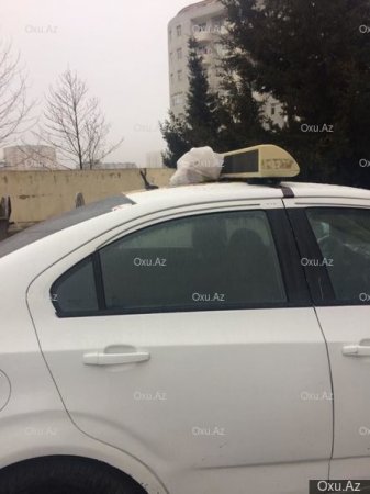 Paytaxt sakinləri taksi sürücüsünə qeyri-adi cəza verib