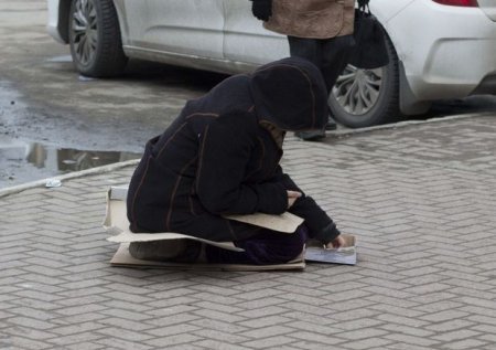 Bakıda dilənçinin yalanı üzə çıxarıldı