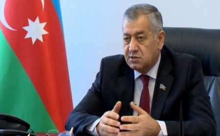 Vahid Əhmədov: “Bir müddətdən sonra dollar yenidən bahalaşacaq”